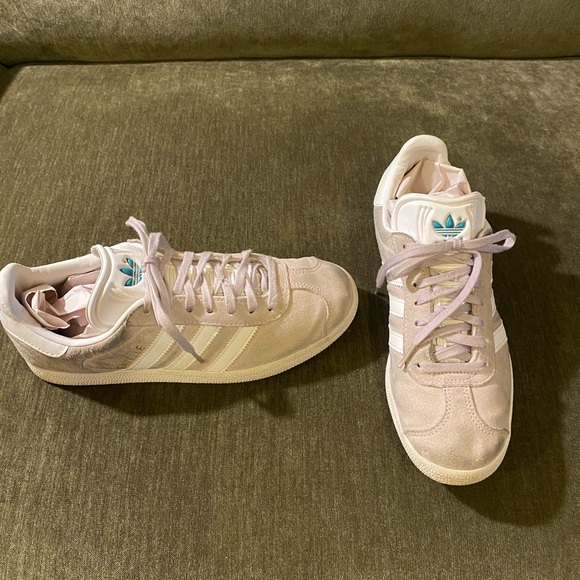 Adidas Women's White and Grey Sneakers - Picture 2 of 6